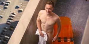 landscape-1458210506-tom-hiddleston-high-rise